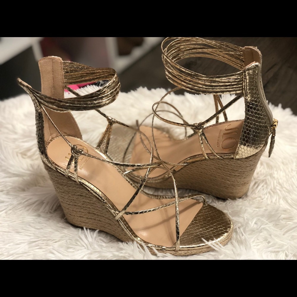 JLO Gold Wedges